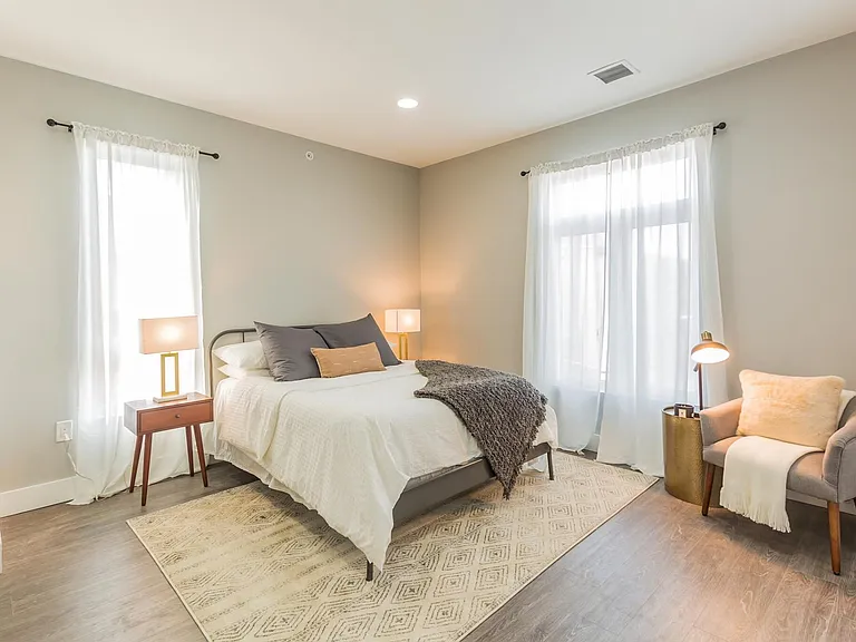 1321 N 19th St #C photo 3